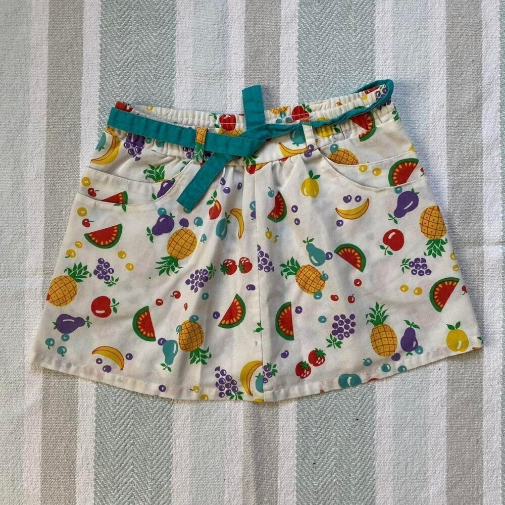 Vintage graphic white mini skirt